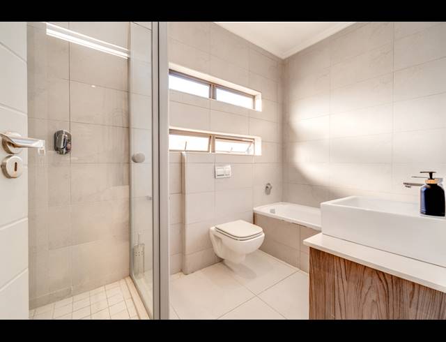 3 BEDROOM HOUSE FOR SALE IN BRYANSTON